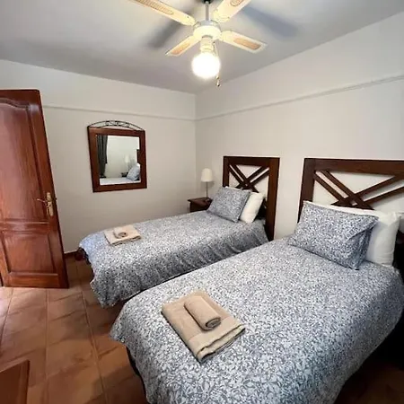펜션 The Sallies - 3 Bedroom With Private Pool
