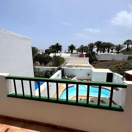 펜션 The Sallies - 3 Bedroom With Private Pool 티아즈