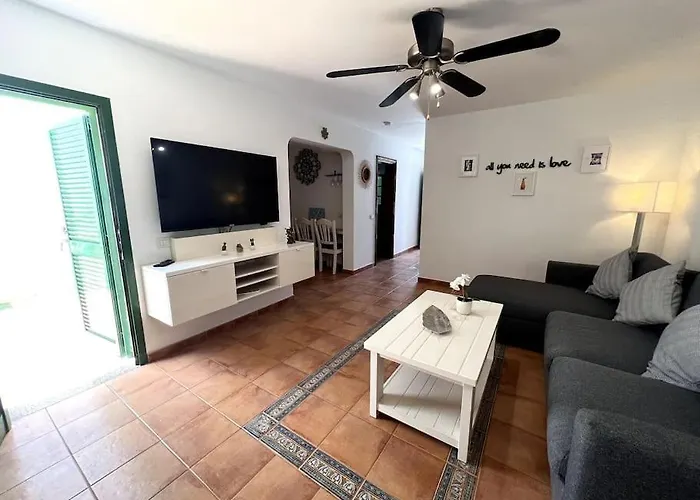 Hébergement de vacances The Sallies - 3 Bedroom With Private Pool Tías