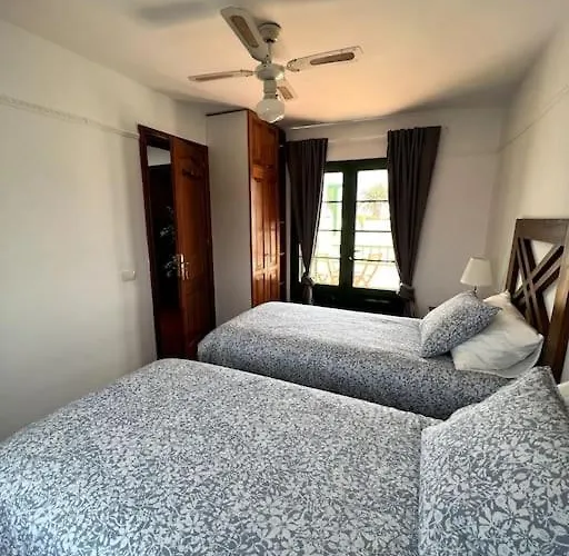 The Sallies - 3 Bedroom With Private Pool Hébergement de vacances